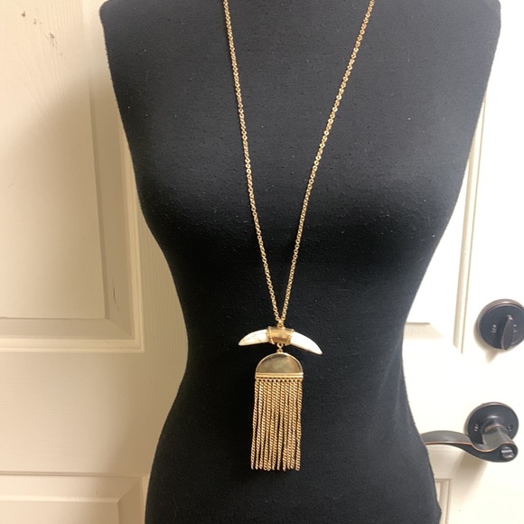 Necklace with Gold and white center piece, Beautiful piece - Picture 9 of 9